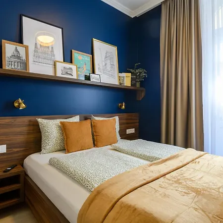 Holidays Storia Bed and breakfast
